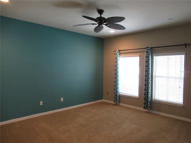 2822 MAPLE BROOK LOOP, Lutz, FL 33558