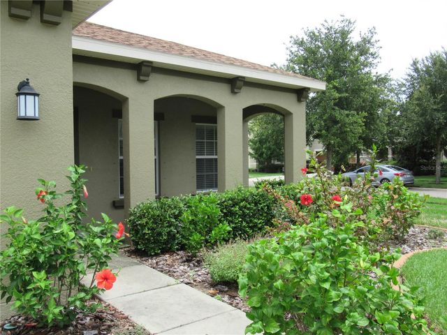 2822 MAPLE BROOK LOOP, Lutz, FL 33558