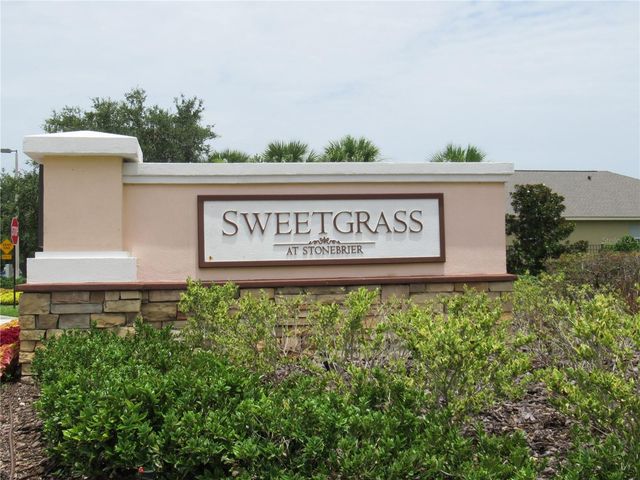 2822 MAPLE BROOK LOOP, Lutz, FL 33558
