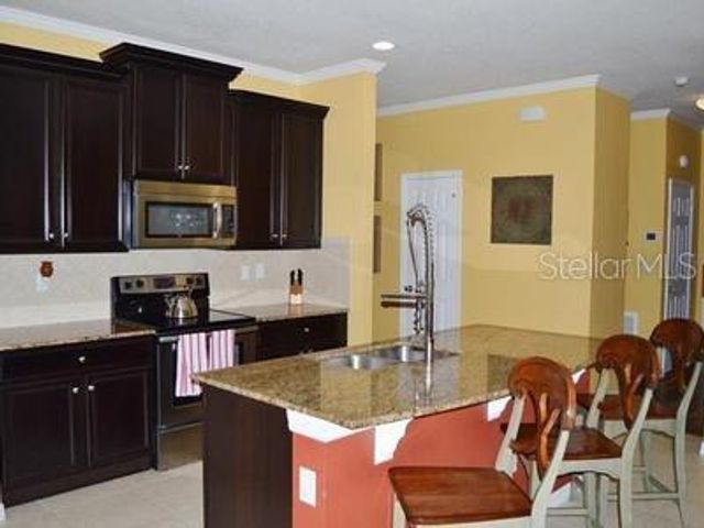 2822 MAPLE BROOK LOOP, Lutz, FL 33558