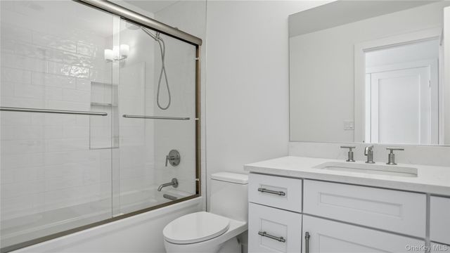 100 Rogers 903, Westhampton Beach, NY 11978