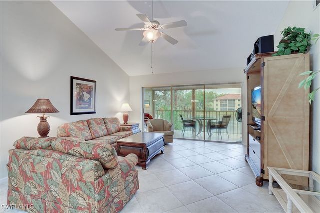 5875 Cobblestone LN D202, Naples, FL 34112