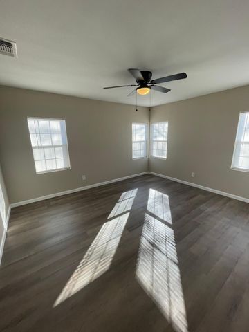 2215 29th Street, Lubbock, TX 79411