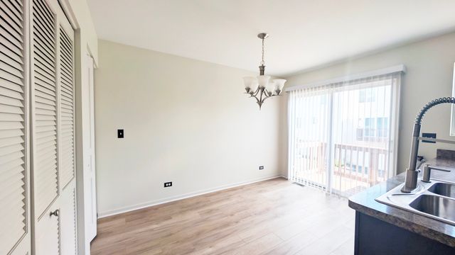 593 Treble Lane 593, Volo, IL 60073