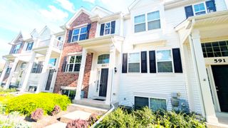 593 Treble Lane 593, Volo, IL 60073