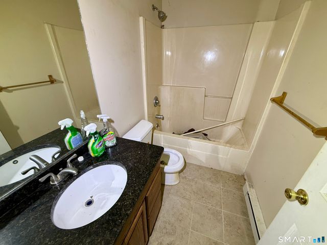 53 Harwinton Avenue 3, Torrington, CT 06790