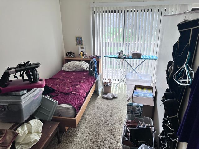 804 Kenneth Circle 804, Elgin, IL 60120