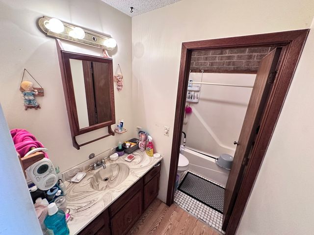 804 Kenneth Circle 804, Elgin, IL 60120