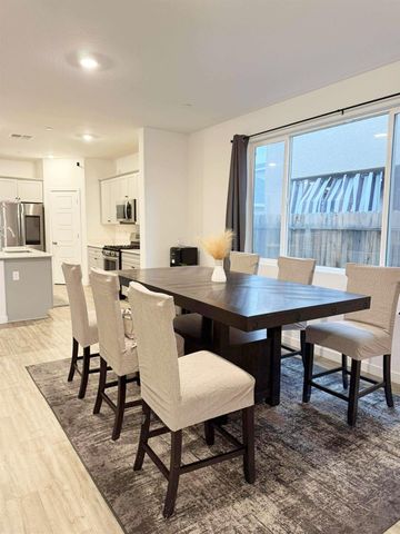 2844 N Vahe Avenue, Fresno, CA 93737