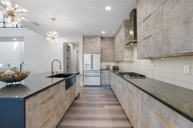 2140 CATALINA DRIVE, Clearwater, FL 33764