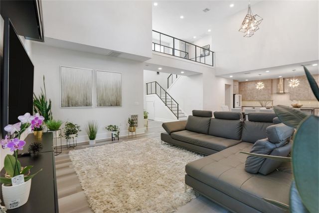 2140 CATALINA DRIVE, Clearwater, FL 33764