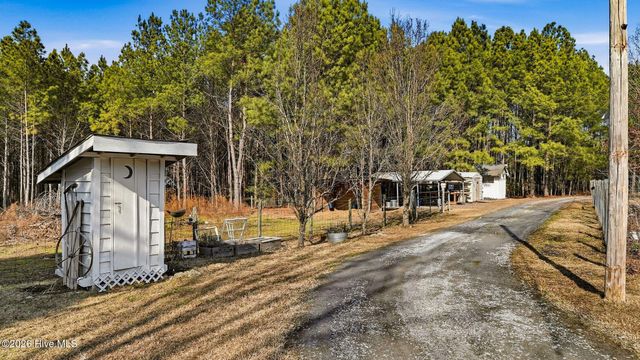 260 Lick Creek Drive, Carthage, NC 28327