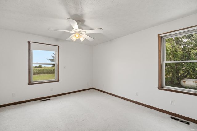 382 N US Highway 421, Delphi, IN 46923