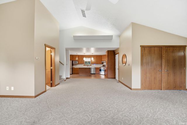 382 N US Highway 421, Delphi, IN 46923