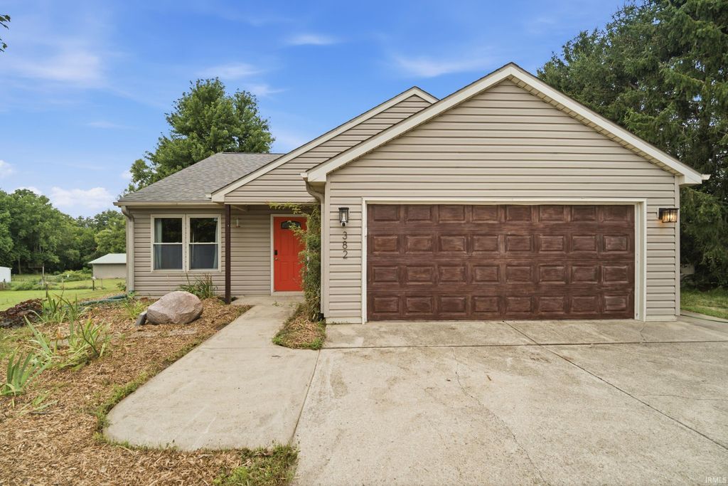 382 N US Highway 421, Delphi, IN 46923