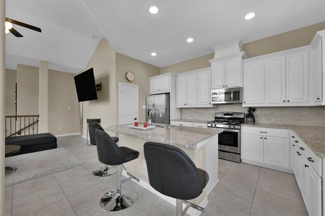 210 Cheswood Forest Place, Montgomery, TX 77316