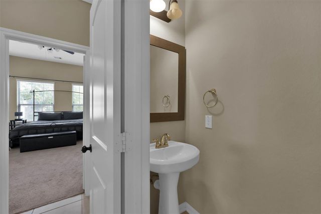 210 Cheswood Forest Place, Montgomery, TX 77316