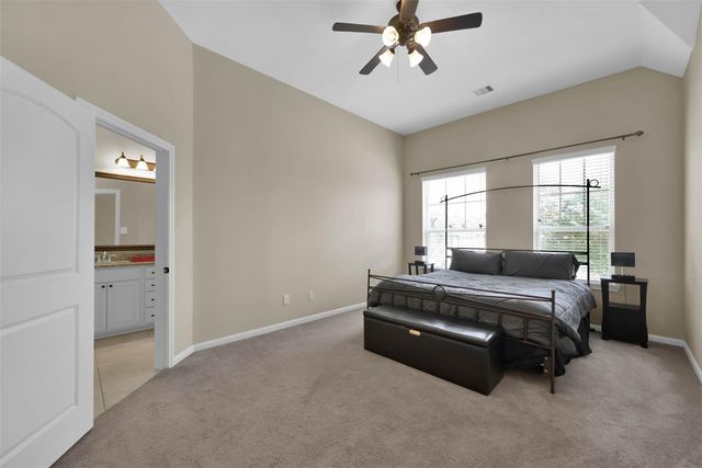 210 Cheswood Forest Place, Montgomery, TX 77316