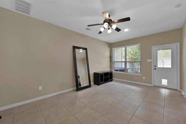 210 Cheswood Forest Place, Montgomery, TX 77316