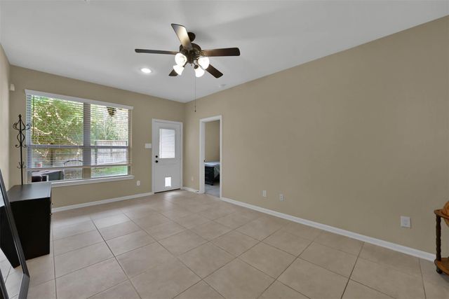 210 Cheswood Forest Place, Montgomery, TX 77316