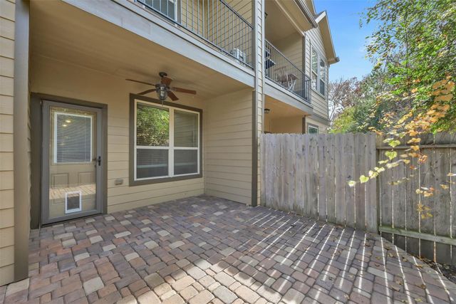 210 Cheswood Forest Place, Montgomery, TX 77316