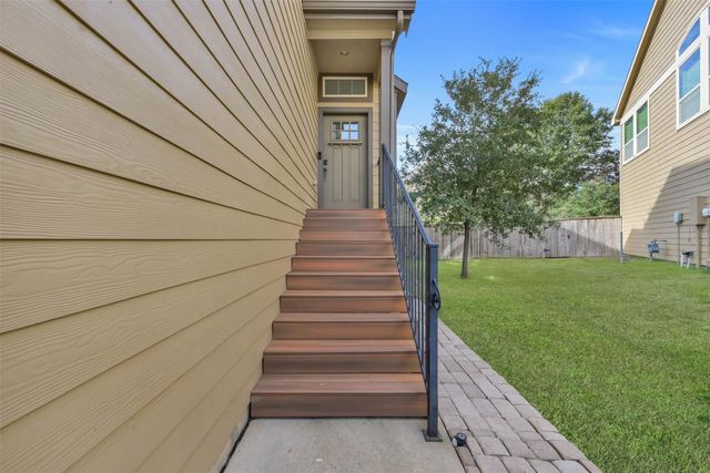 210 Cheswood Forest Place, Montgomery, TX 77316