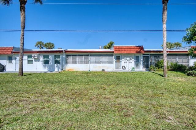5800 W Fernley Dr Drive W 40, Greenacres, FL 33415