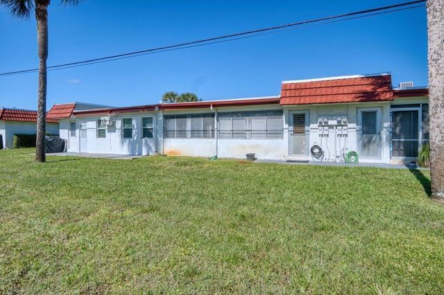 5800 W Fernley Dr Drive W 40, Greenacres, FL 33415