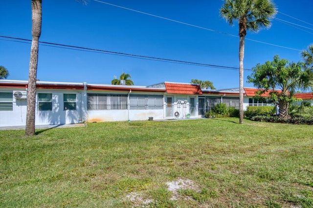5800 W Fernley Dr Drive W 40, Greenacres, FL 33415