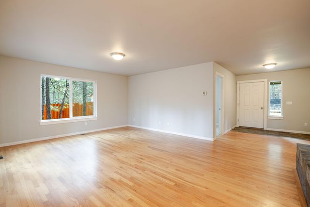 14450 Mountain View Loop, Sisters, OR 97759