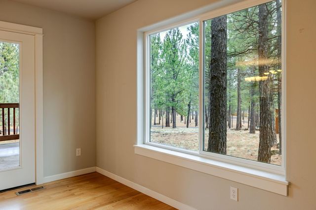 14450 Mountain View Loop, Sisters, OR 97759