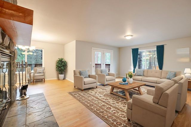 14450 Mountain View Loop, Sisters, OR 97759