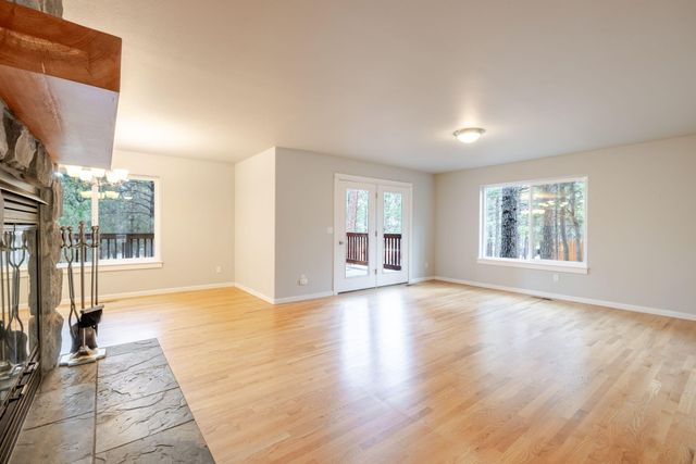 14450 Mountain View Loop, Sisters, OR 97759