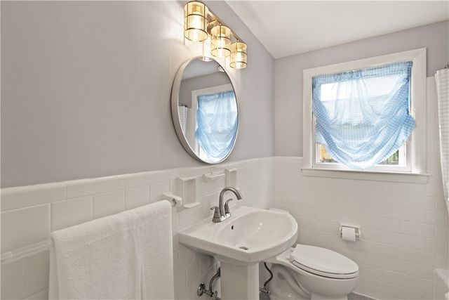 6 Harrington Drive, Johnston, RI 02919