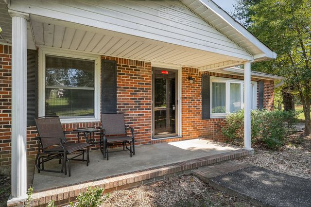 2300 Sun Valley Cir, Cookeville, TN 38501