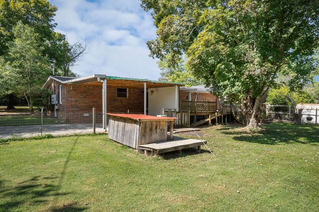 2300 Sun Valley Cir, Cookeville, TN 38501