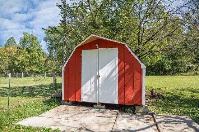 2300 Sun Valley Cir, Cookeville, TN 38501