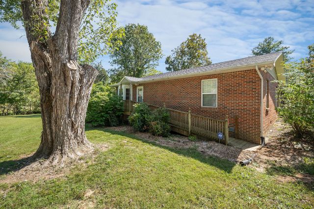 2300 Sun Valley Cir, Cookeville, TN 38501