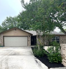 917 Seminole, New Braunfels, TX 78130