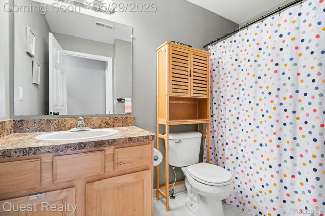 16839 Dover Drive 140, Northville Township, MI 48168