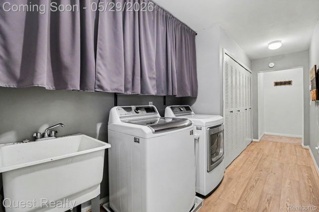 16839 Dover Drive 140, Northville Township, MI 48168
