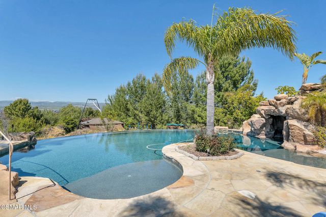 1937 Arielle Lane, Simi Valley, CA 93065