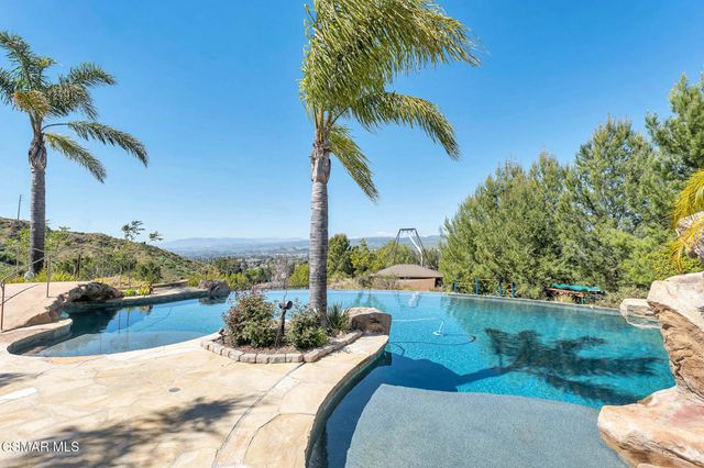 1937 Arielle Lane, Simi Valley, CA 93065