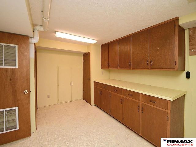 4611 Linden Street, Lincoln, NE 68516