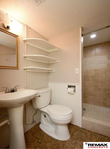 4611 Linden Street, Lincoln, NE 68516