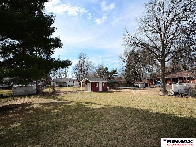 4611 Linden Street, Lincoln, NE 68516