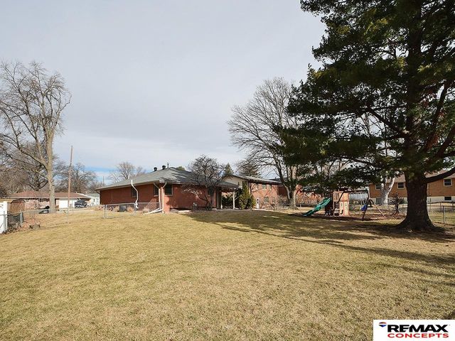 4611 Linden Street, Lincoln, NE 68516