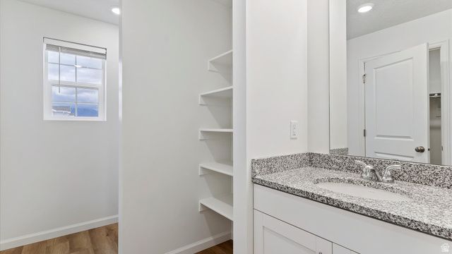 295 E KANAB CREEK DR, Saratoga Springs, UT 84045