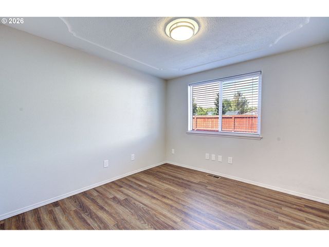 625 Nw 18TH St, Battle Ground, WA 98604
