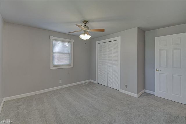 205 Beechwood Circle, Winston-salem, NC 27105